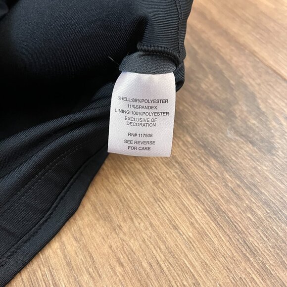 DC by Her Universe Batman Black Sports Bra Workout Sz S - Picture 6 of 7